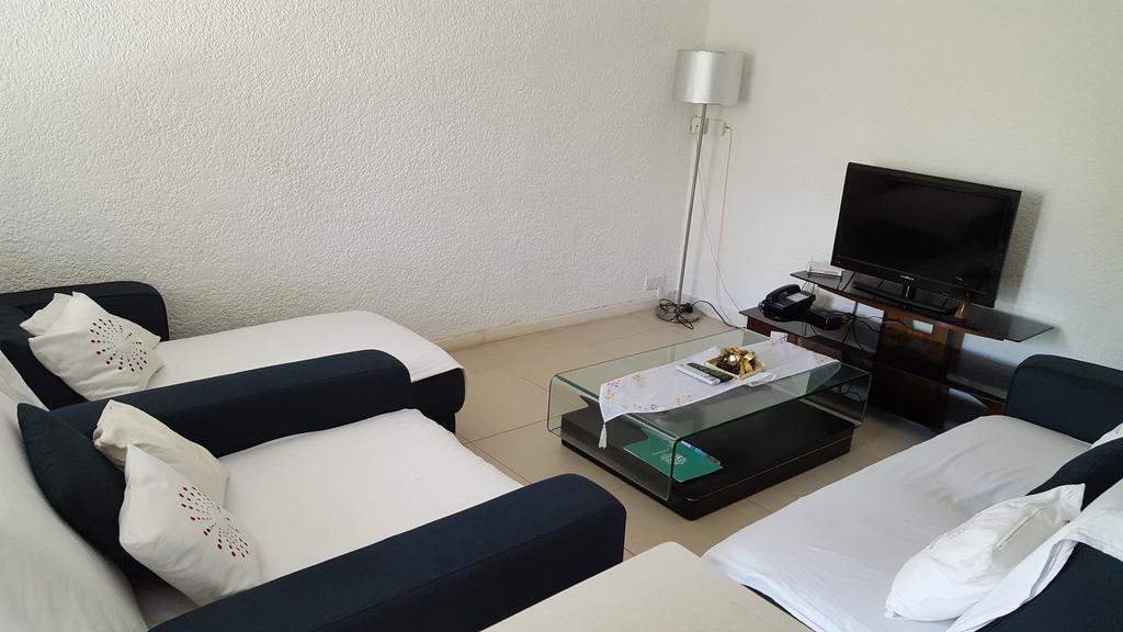 Villa In Le Tamier, 4 Bedrooms, 300M Flic En Flac Beach Екстериор снимка