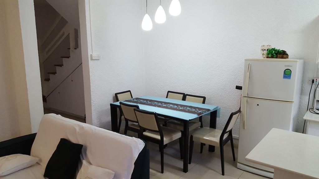 Villa In Le Tamier, 4 Bedrooms, 300M Flic En Flac Beach Екстериор снимка